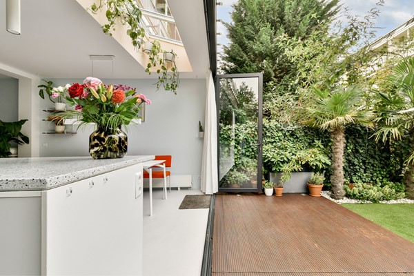 Medium property photo - Van Hogendorpstraat 154H, 1051 BX Amsterdam